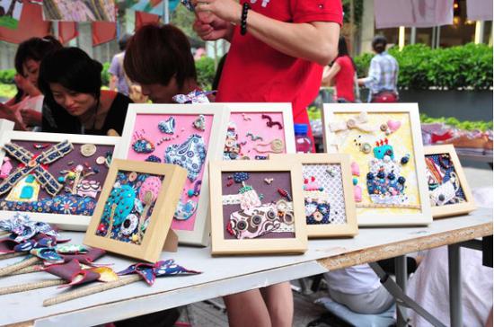 hth官网入口:
有过三次或三次以上婚姻的十大男明星(图3) 华体会体育hth官方网站