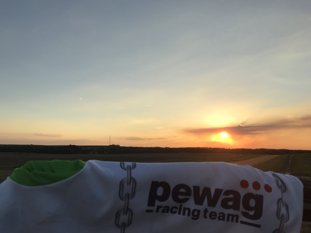 女足姑娘们践行公平竞赛精神|hth官网入口(图1) 华体会体育hth官方网站