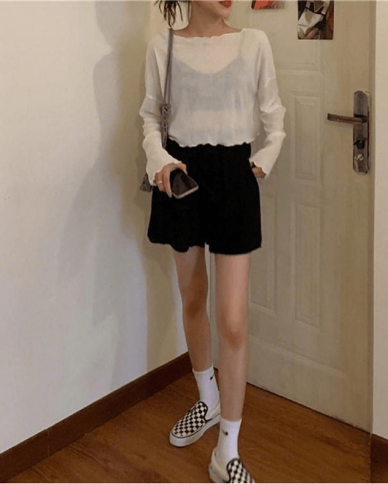 华体会体育hth官方网站|
夏季显瘦穿搭你还在穿牛仔短裤?快看看这款宽松短裤 遮肉又舒服(图5) 华体会体育hth官方网站|
夏季显瘦穿搭你还在穿牛仔短裤?快看看这款宽松短裤 遮肉又舒服(图5)