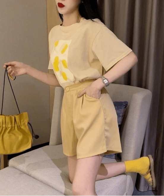 华体会体育hth官方网站|
夏季显瘦穿搭你还在穿牛仔短裤?快看看这款宽松短裤 遮肉又舒服(图6) 华体会体育hth官方网站|
夏季显瘦穿搭你还在穿牛仔短裤?快看看这款宽松短裤 遮肉又舒服(图6)