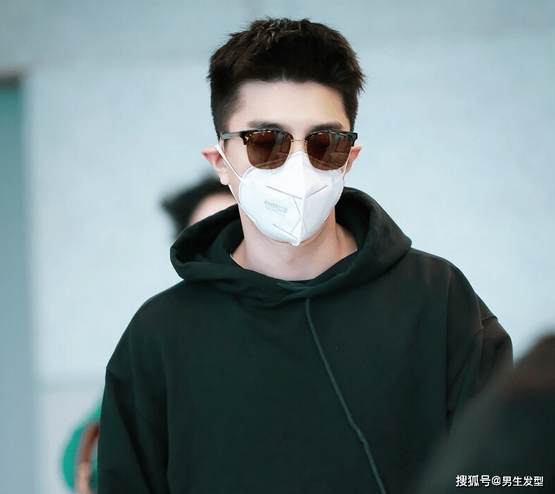 ‘hth官网入口’
男生“短发”不要乱剪 4款清爽帅气发型值得实验 不帅你打我(图1) ‘hth官网入口’
男生“短发”不要乱剪 4款清爽帅气发型值得实验 不帅你打我(图1)