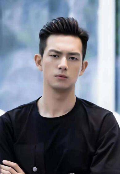 hth官网入口|
你以为明星的照片只需要修图?看到他的团队设备后 我愣住了(图6) hth官网入口|
你以为明星的照片只需要修图?看到他的团队设备后 我愣住了(图6)