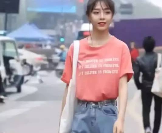 hth官网入口-
穿短裤已经由时了 比短裤更受接待的三分长热裤 学生们很合适(图6) hth官网入口-
穿短裤已经由时了 比短裤更受接待的三分长热裤 学生们很合适(图6)