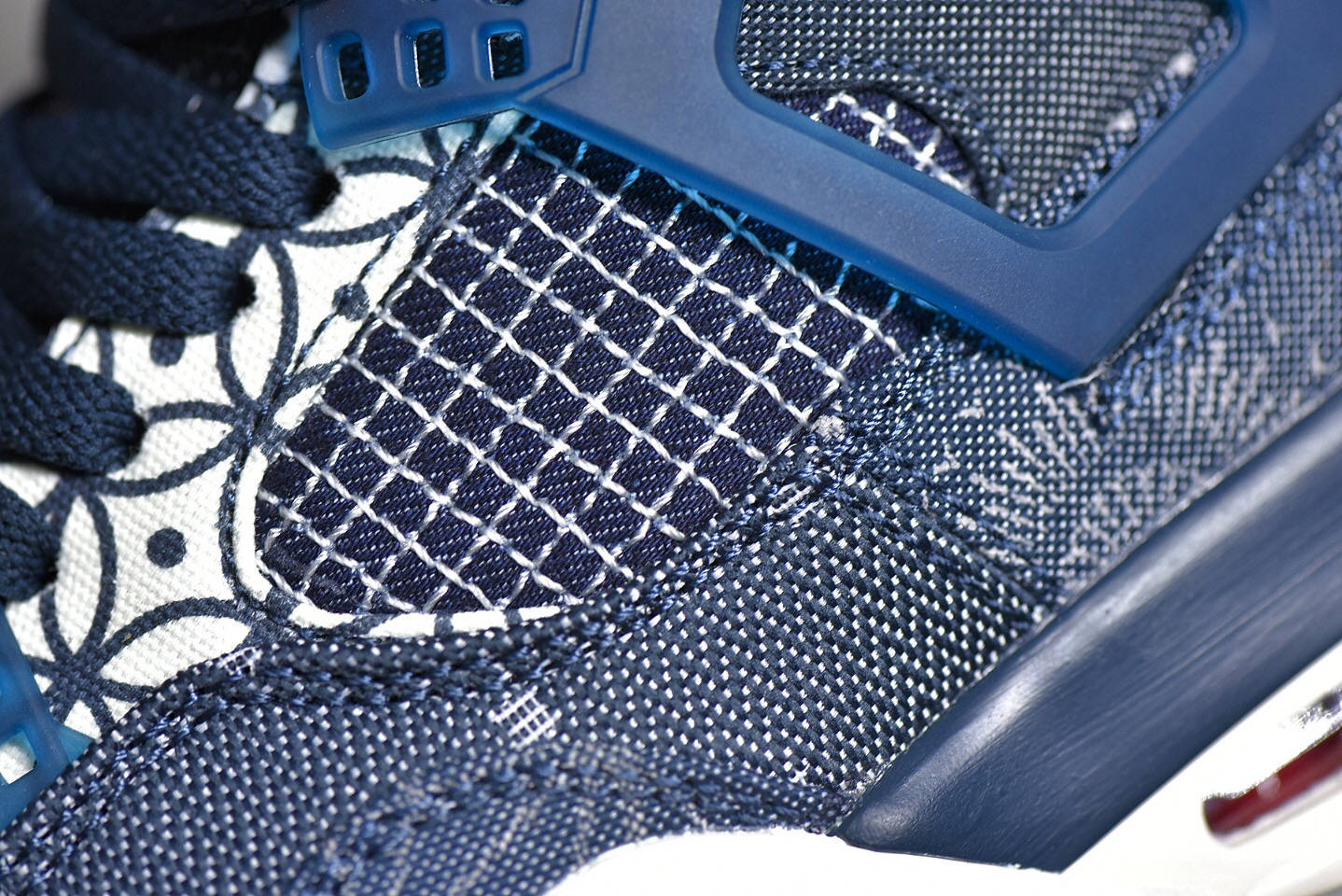 乔丹 Air Jordan 4 Retro Sashiko Deep Ocean 蓝白牛仔刺子绣篮球鞋|华体会体育hth官方网站(图17)
乔丹 Air Jordan 4 Retro Sashiko Deep Ocean 蓝白牛仔刺子绣篮球鞋|华体会体育hth官方网站(图17)