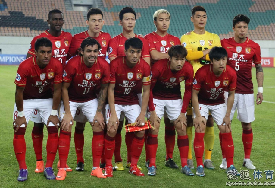 【hth官网入口】抓地透气耐磨掩护堪称学生党外场利器!一缺点略有减分期待提升!(图1) hth官网入口