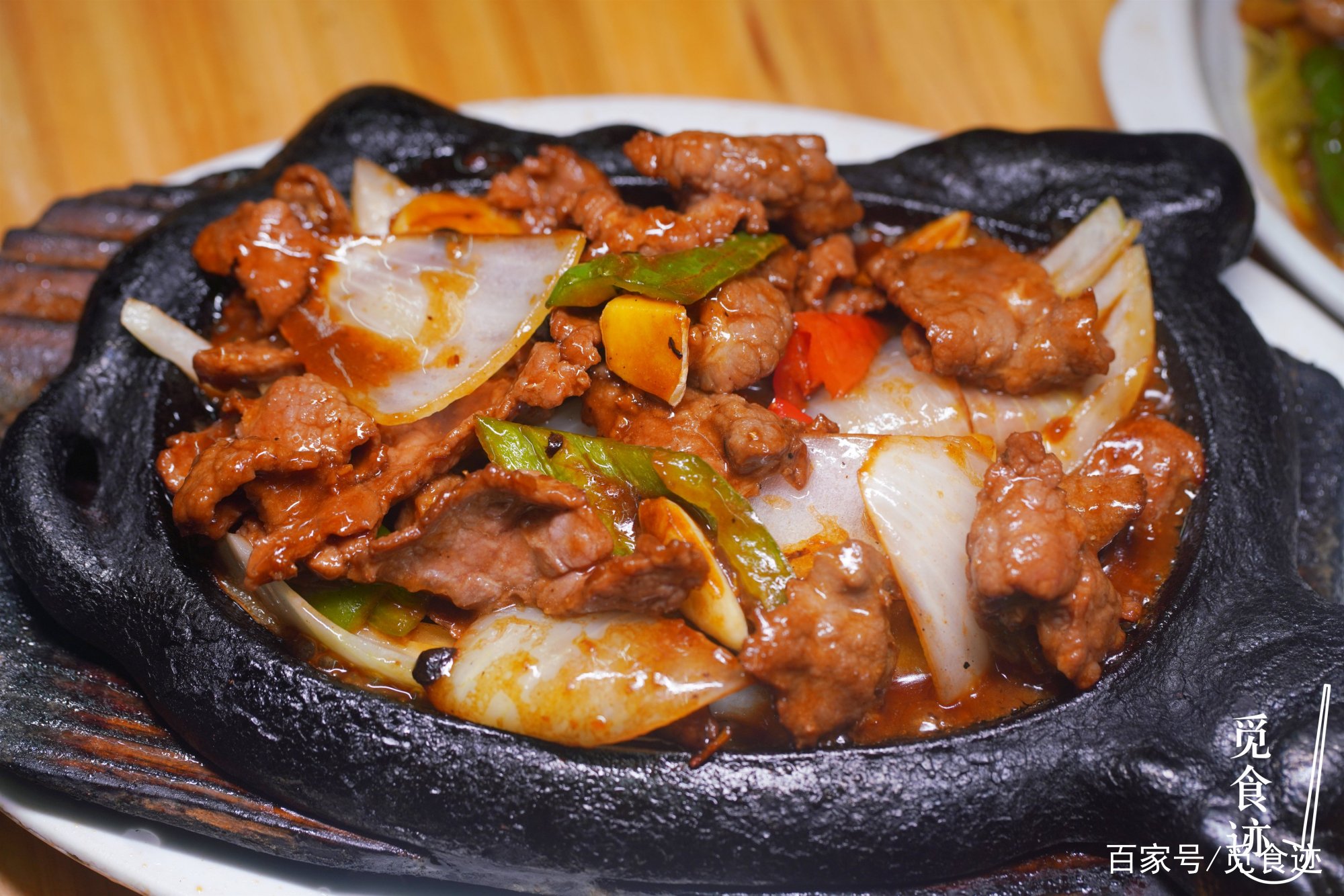 平顶山市宝丰县闹店镇贾寨小学开展疫情防控期间“学雷锋”志愿者活动_hth官网入口(图1) 华体会体育hth官方网站