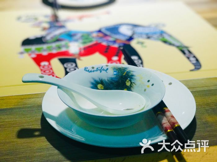 hth官网入口_
科比现场观战湖人!只为陪女儿追星?为何科比很少回湖人看球?(图4) 华体会体育hth官方网站