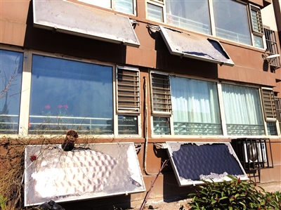 hth官网入口_
科比现场观战湖人!只为陪女儿追星?为何科比很少回湖人看球?(图3) 华体会体育hth官方网站