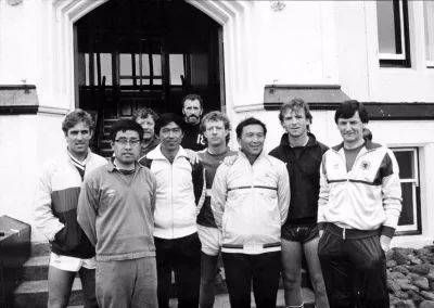 ‘hth官网入口’
明星从这里降生！足球城大连下层教练贾凌福和他的球星队员们(图2)