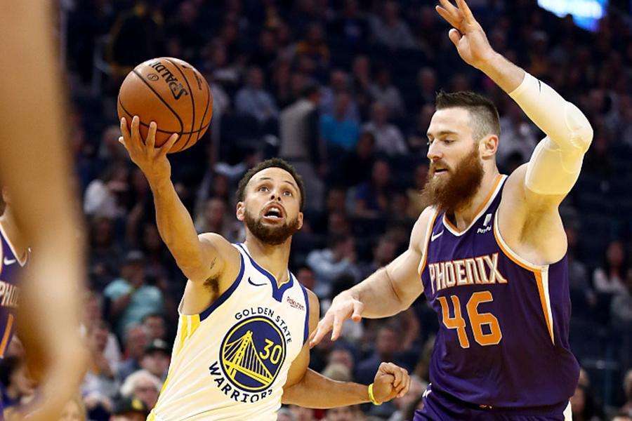 hth官网入口-
五大球星复出 第一控卫归来 三球星来自勇士 湖人总冠军不稳喽(图6)