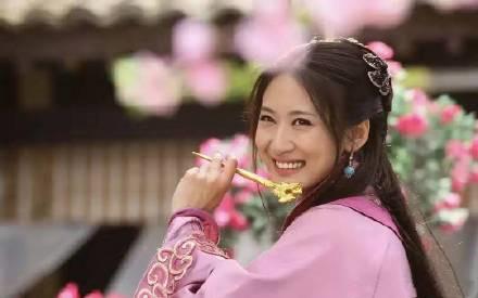 幼儿园中班教案《有趣的对称》‘hth官网入口’(图2) 华体会体育hth官方网站