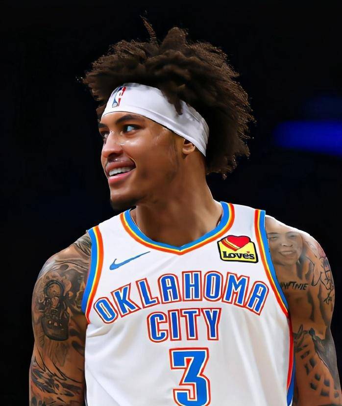 
NBA球星乌布雷 在肩膀纹了一个张译头像？真相很可笑也很暖！“hth官网入口”(图11)