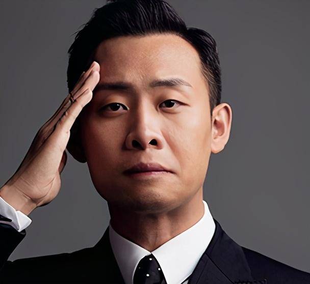 
NBA球星乌布雷 在肩膀纹了一个张译头像？真相很可笑也很暖！“hth官网入口”(图13)