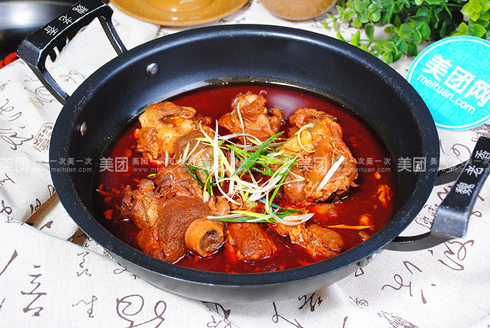 600元入手郭艾伦同款战靴!它堪称突破党的实战利器:华体会体育hth官方网站(图1) 华体会体育hth官方网站